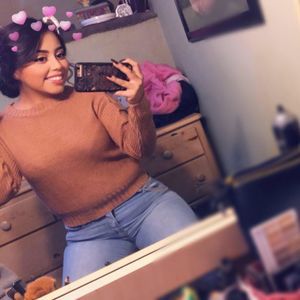 Meet your Posher, Kenia
